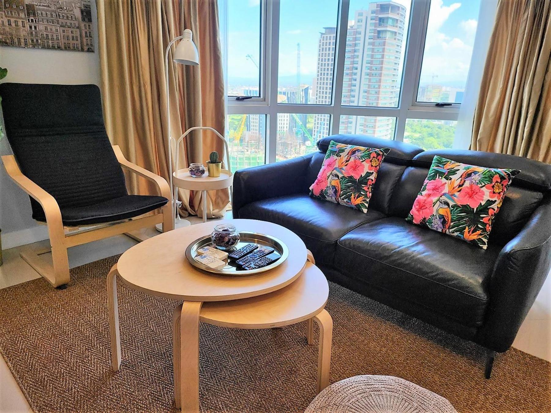Muggle Stay Guest House - Bonifacio Global City Taguig Manila Esterno foto
